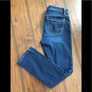EUC White House Black Market Jeans